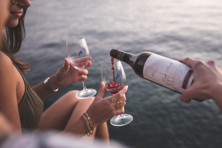 Peut-on boire du vin rouge d’Epesses légèrement frais ?