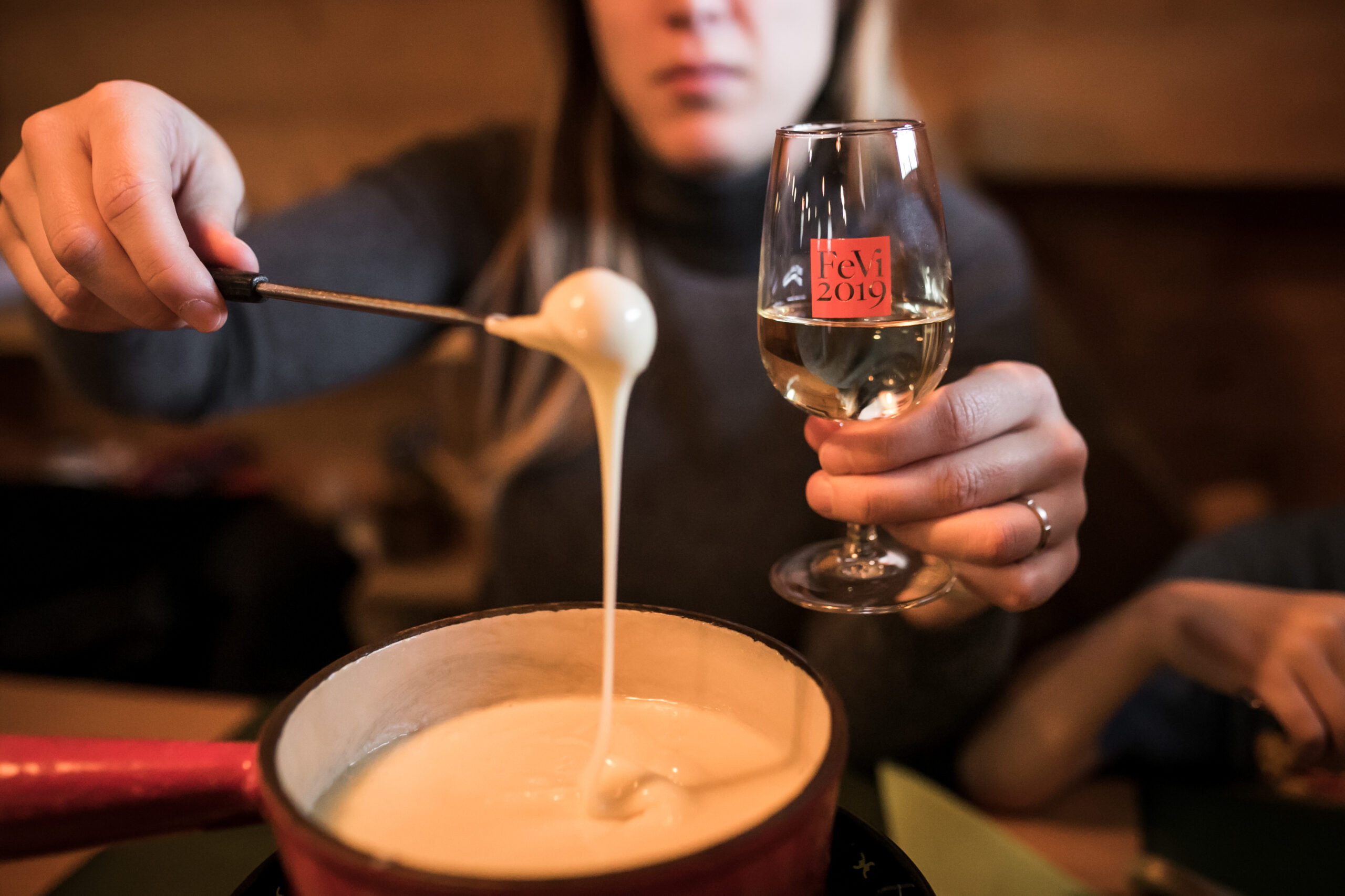 Comment accompagner une fondue moitié-moitié avec un vin de Lavaux